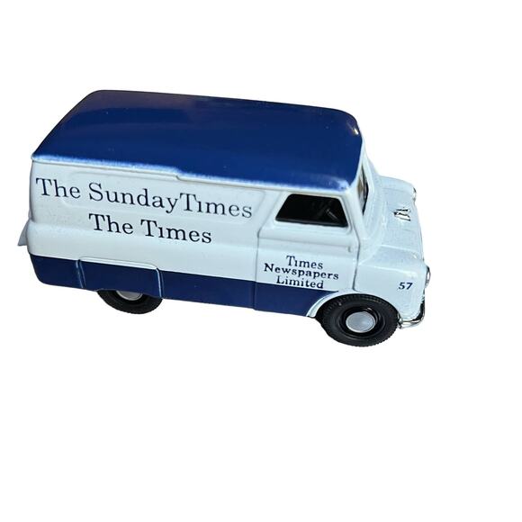 Corgi The Times Classic Set Sunday Times newspaper trucks diecast Collectibles - Picture 3 of 13